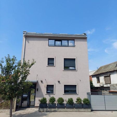 Nana / Sobe & Apartmani Valjevo Exterior foto