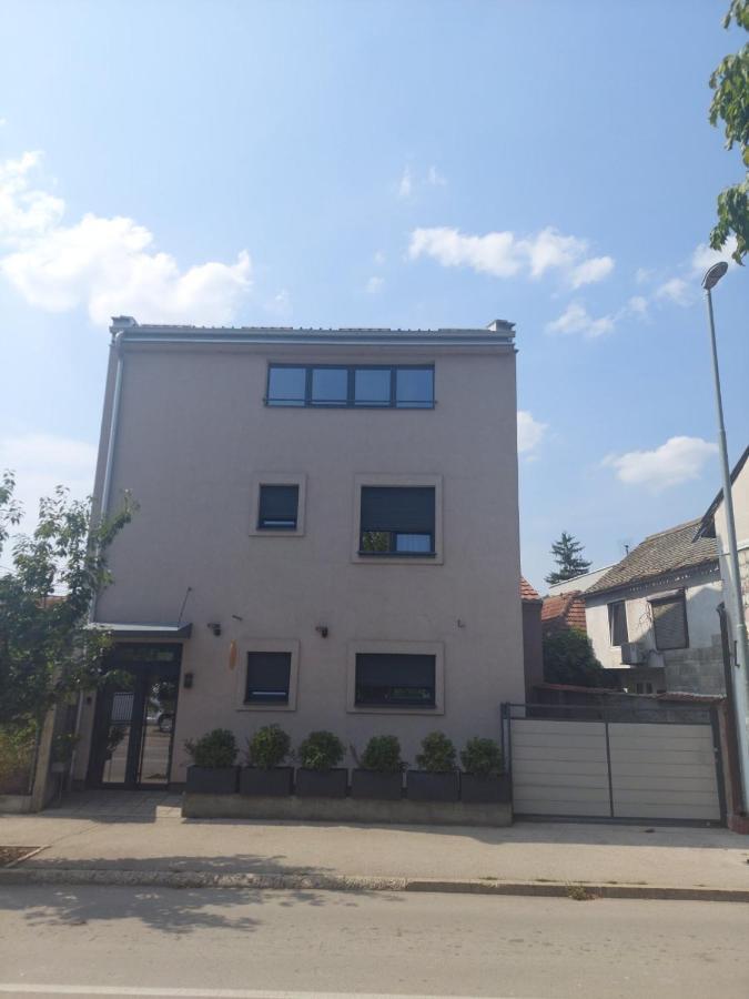 Nana / Sobe & Apartmani Valjevo Exterior foto